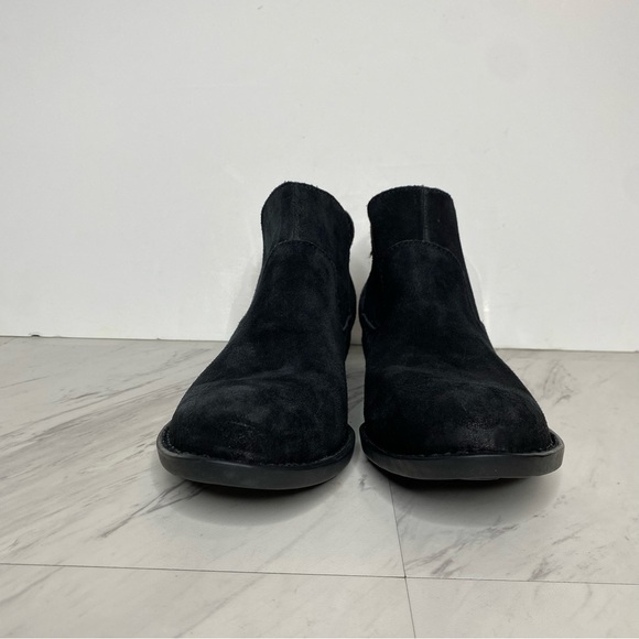 Born Beth Black Distressed Suede Bootie 9 1/2 M - Picture 2 of 15